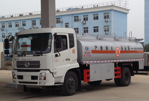 東風(fēng)天錦16方運(yùn)油車