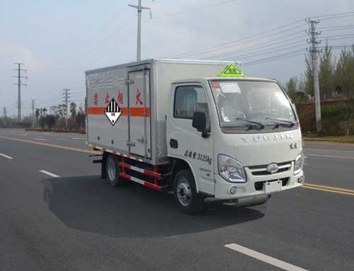 躍進(jìn)3.18米廢礦物油危險物品廂式運輸車 